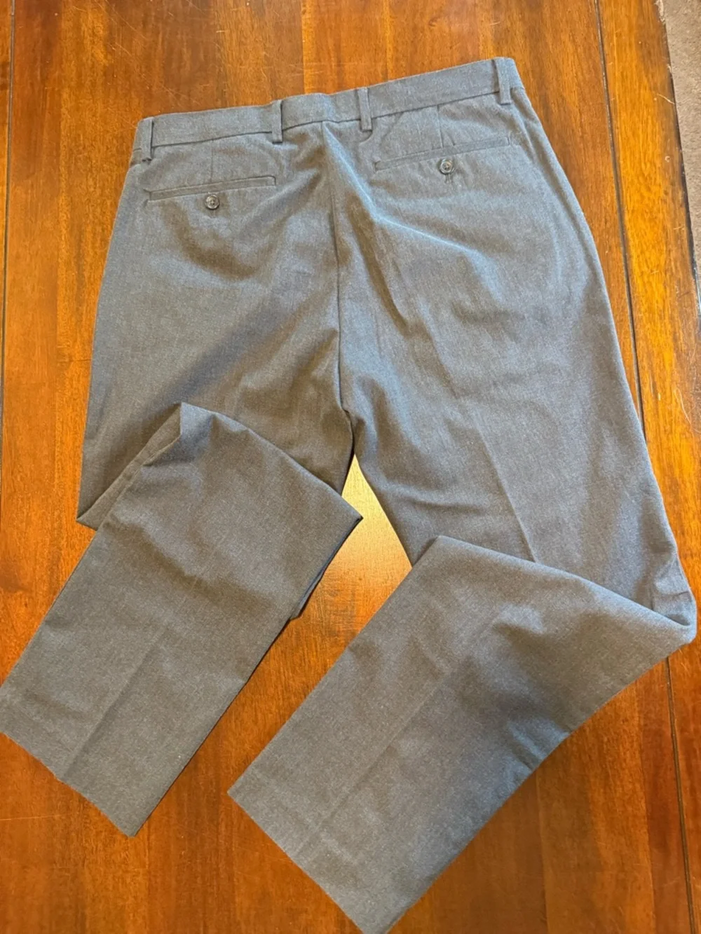 Banana‎ Republic Men’s Gray Tailored Slim Fit Dress Pants. 33x32